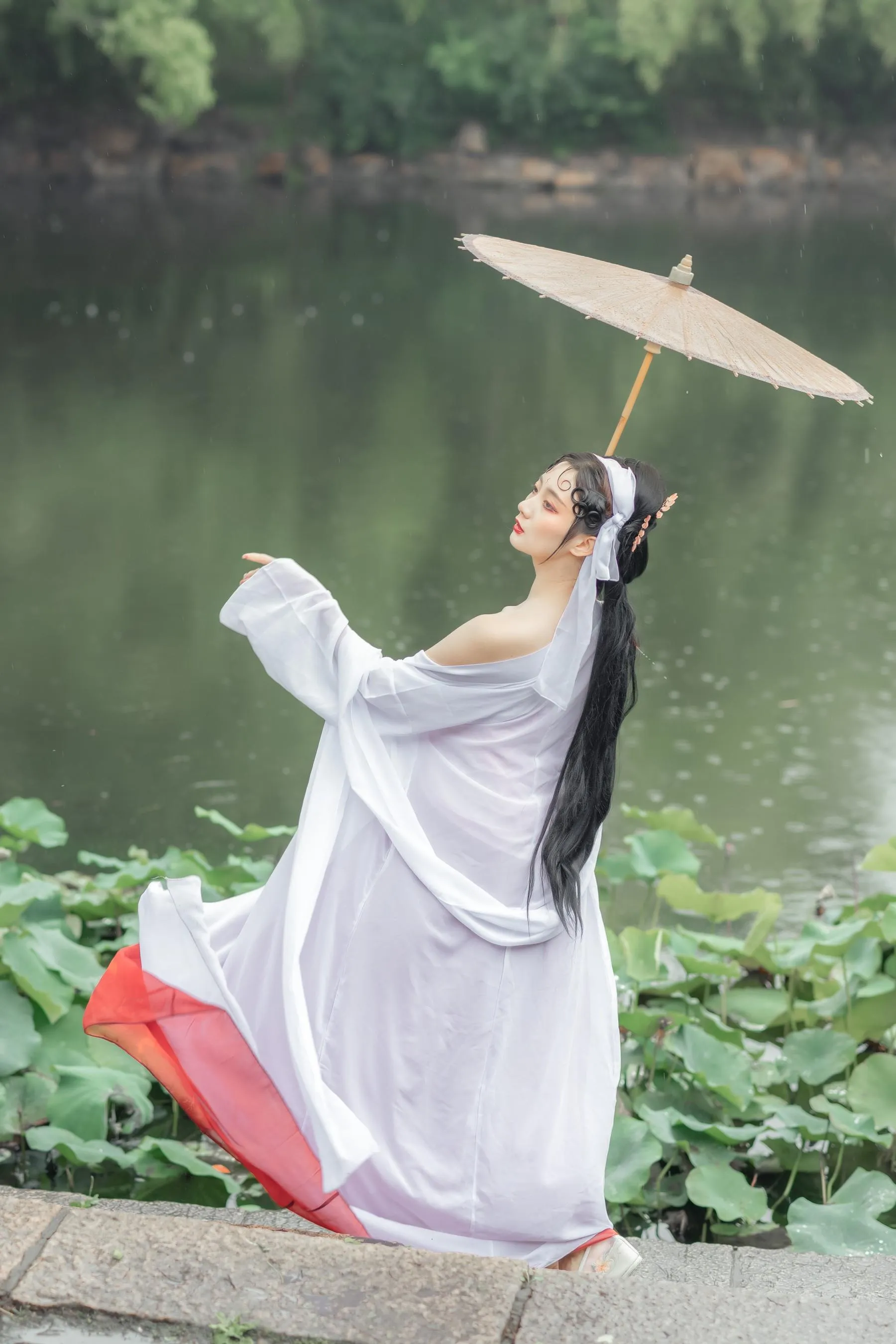 [艺图语] 2022.06.03  白蛇传奇 兔子Zzz不吃胡萝卜 [25P]插图5